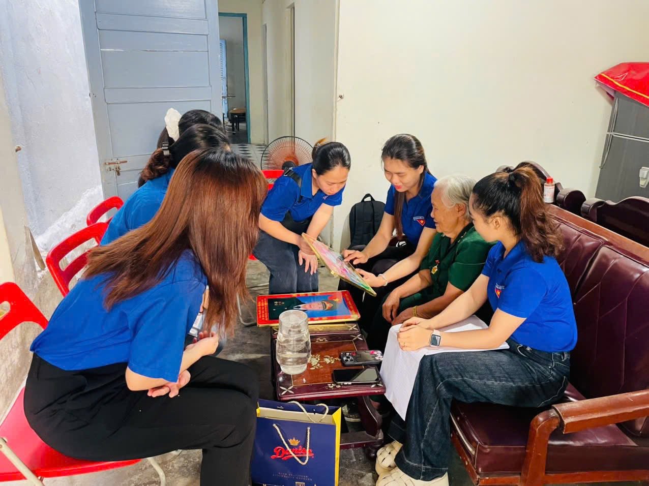 NGUYỄN THỊ HOẠCH CỰU CHIẾN BINH