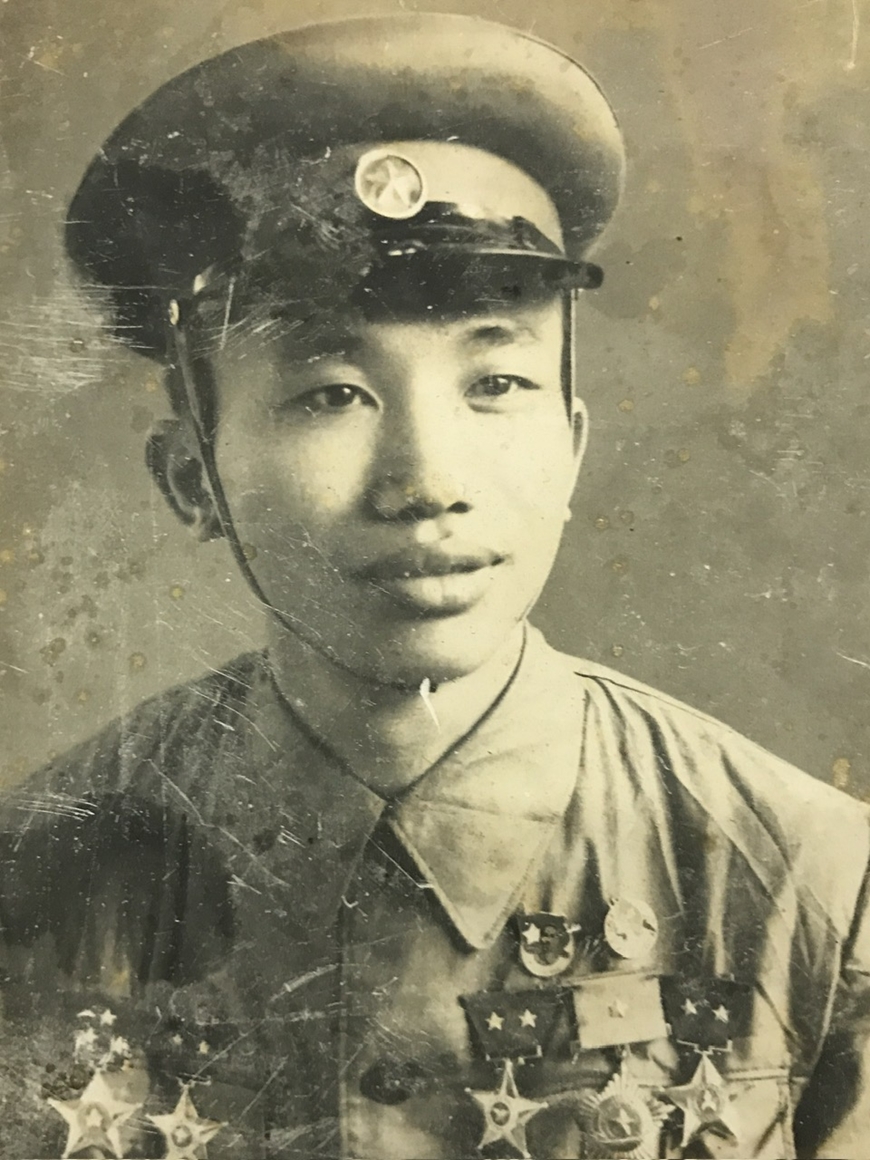 CÂU CHUYỆN SỐ 162-Người chỉ huy "Đại đội anh cả"