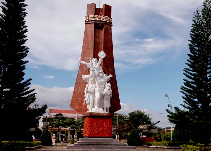 Ngọn lửa giữ làng bên dòng Cổ Chiên