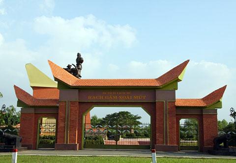 Âm Vang Thời Hoa Lửa Trên Dòng Tiền Giang