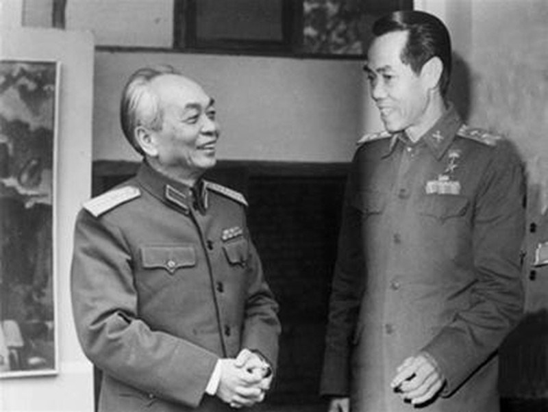 Anh hùng LLVT Phạm Xuân Ẩn