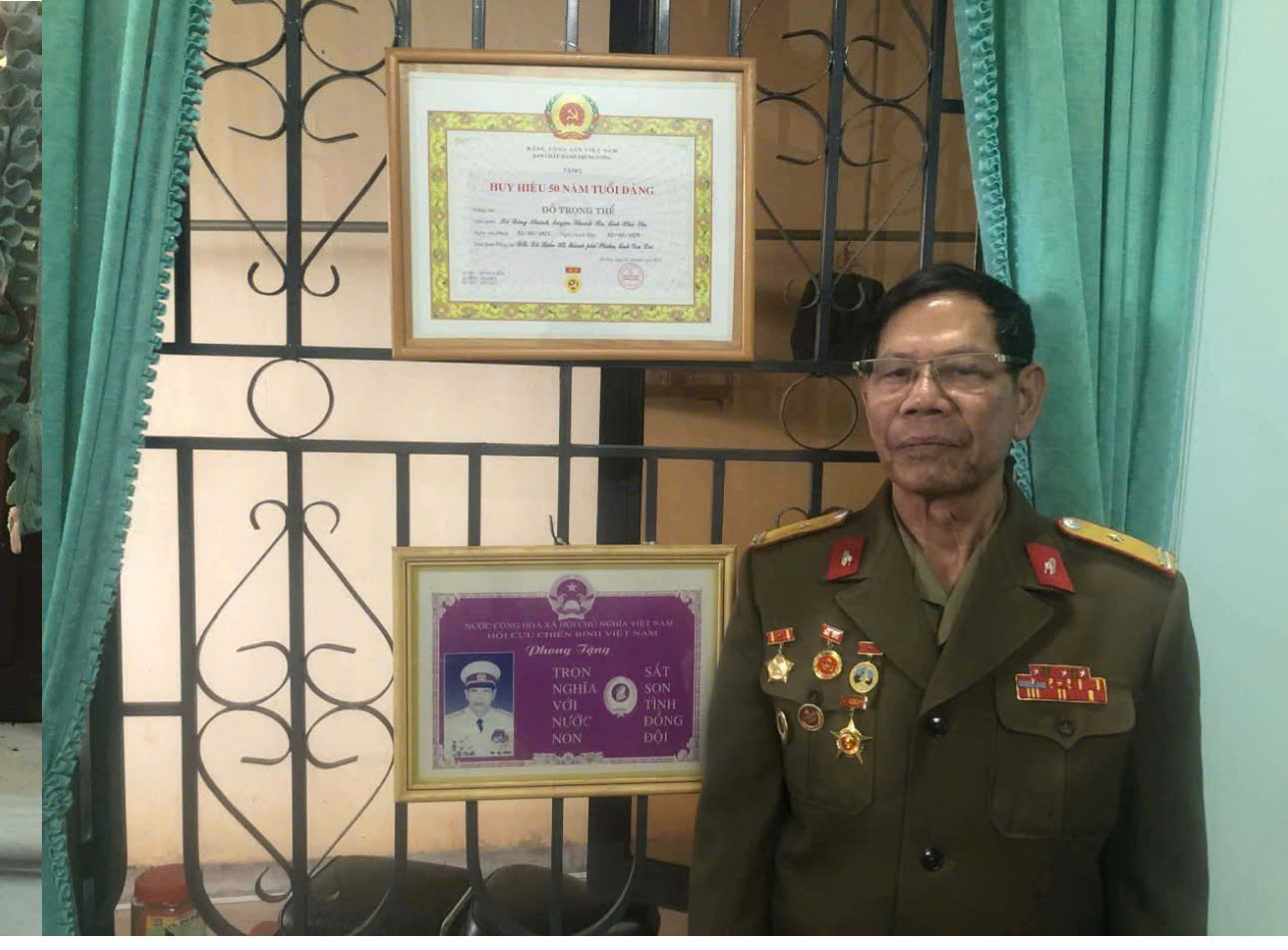 HÀNH TRÌNH NỬA THẾ KỶ THEO ĐẢNG (1)
