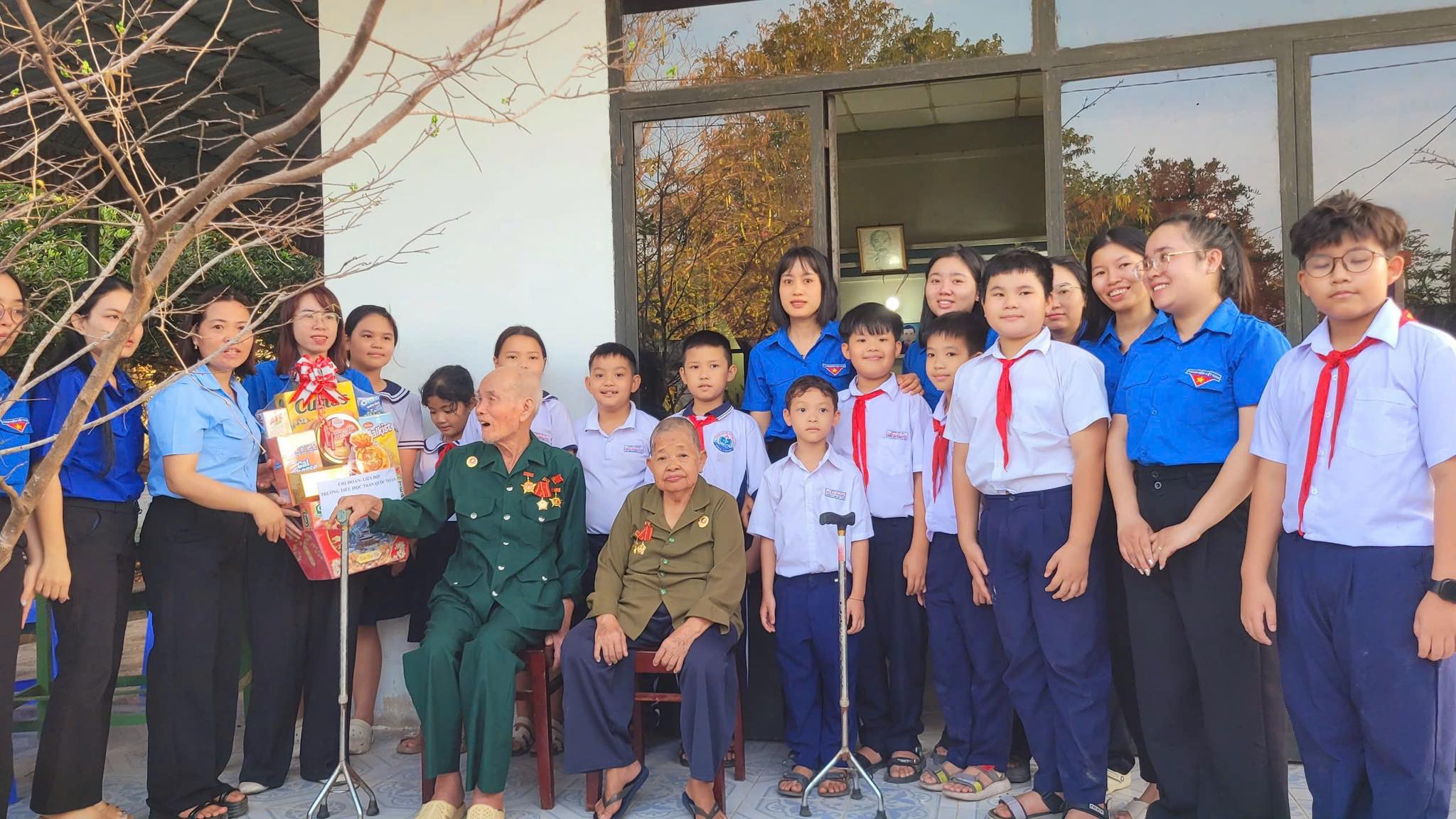 LÊ THỊ HOÀNG CỰU CHIẾN BINH