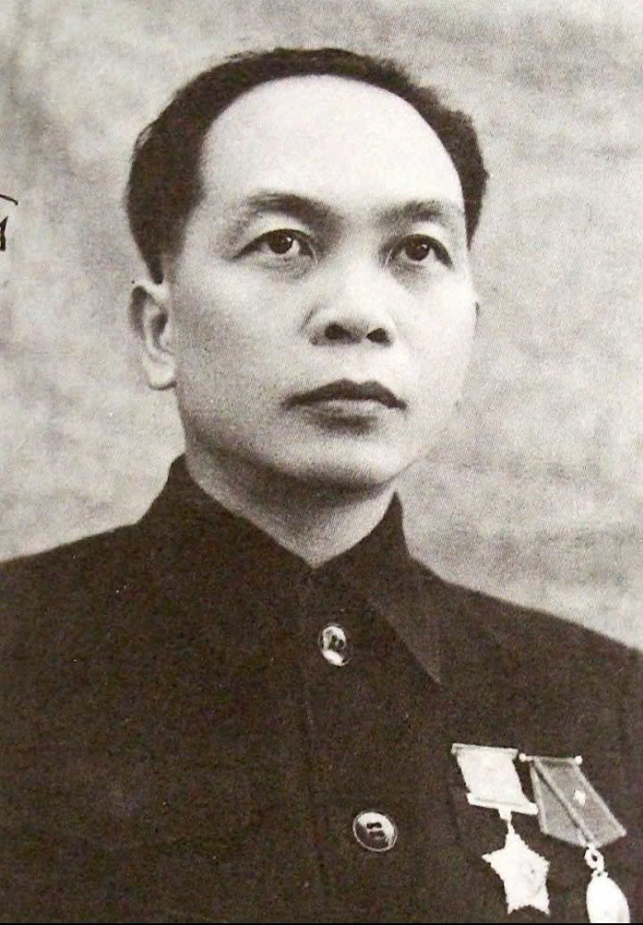 ĐẠI TƯỚNG VÕ NGUYÊN GIÁP