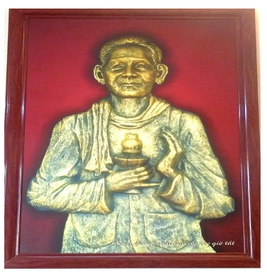 MẸ PHẠM THỊ DĨ – NGƯỜI MẸ CỦA NHỮNG CĂN HẦM BÍ MẬT