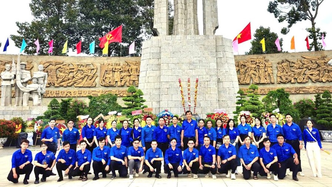 Một nén hương – một lời biết ơn