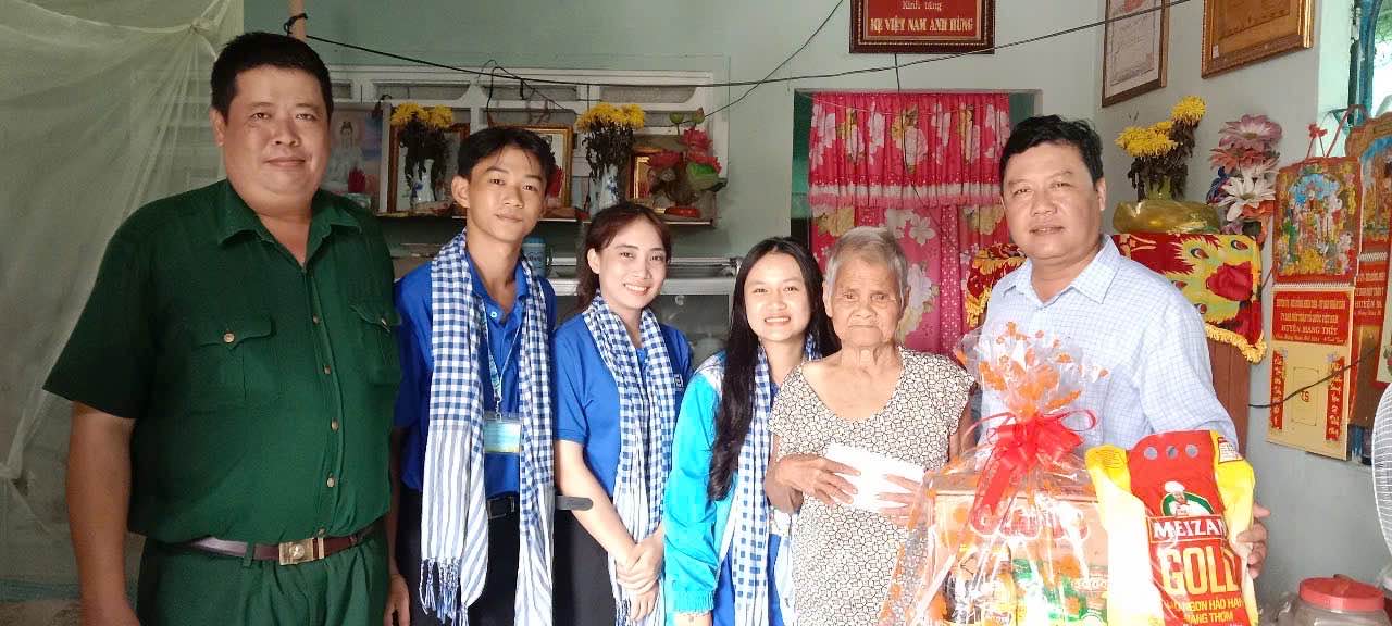 TUỔI TRẺ TÂN LONG HỘI TRI ÂN CÁC GIA ĐÌNH CHÍNH SÁCH
