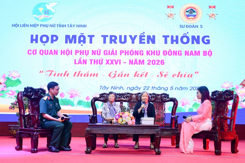 Giao lưu truyền thống Cơ quan Hội Phụ nữ giải phóng Khu Đông Nam Bộ