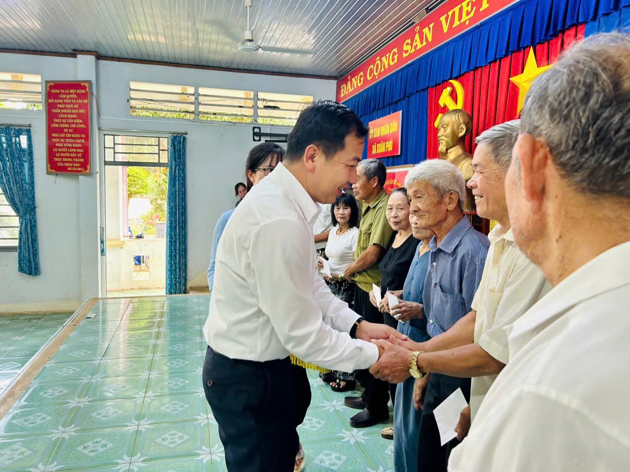 CÂU CHUYỆN THỜI HOA LỬA (11)