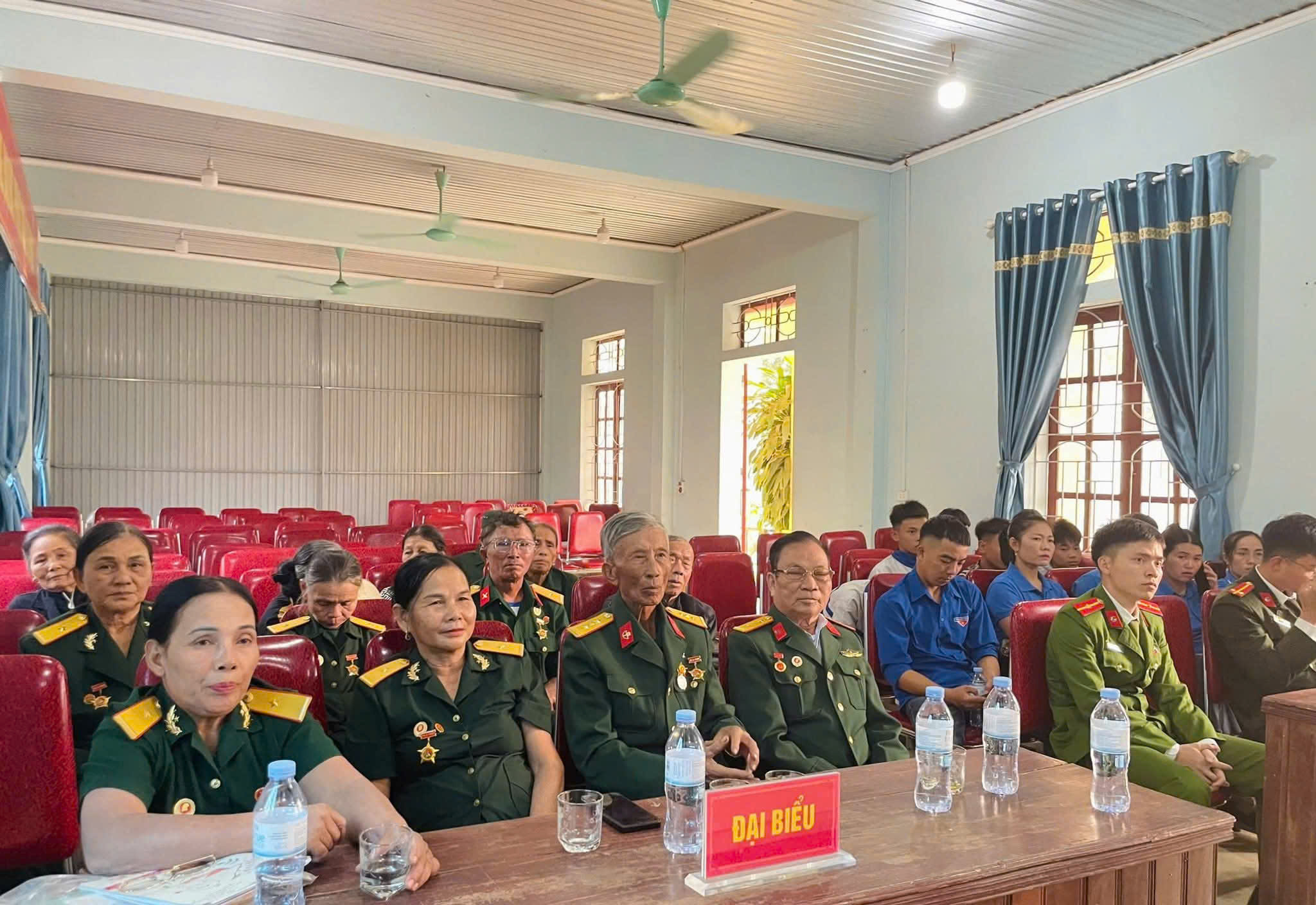 Đôi Găng Tay