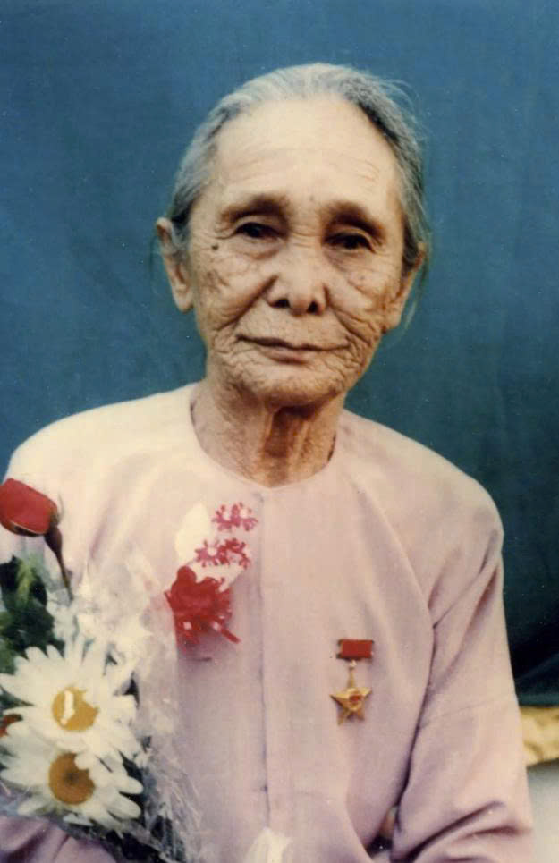 Mẹ VNAH Nguyễn Thị Lân - Hai ngọn đèn không trở về