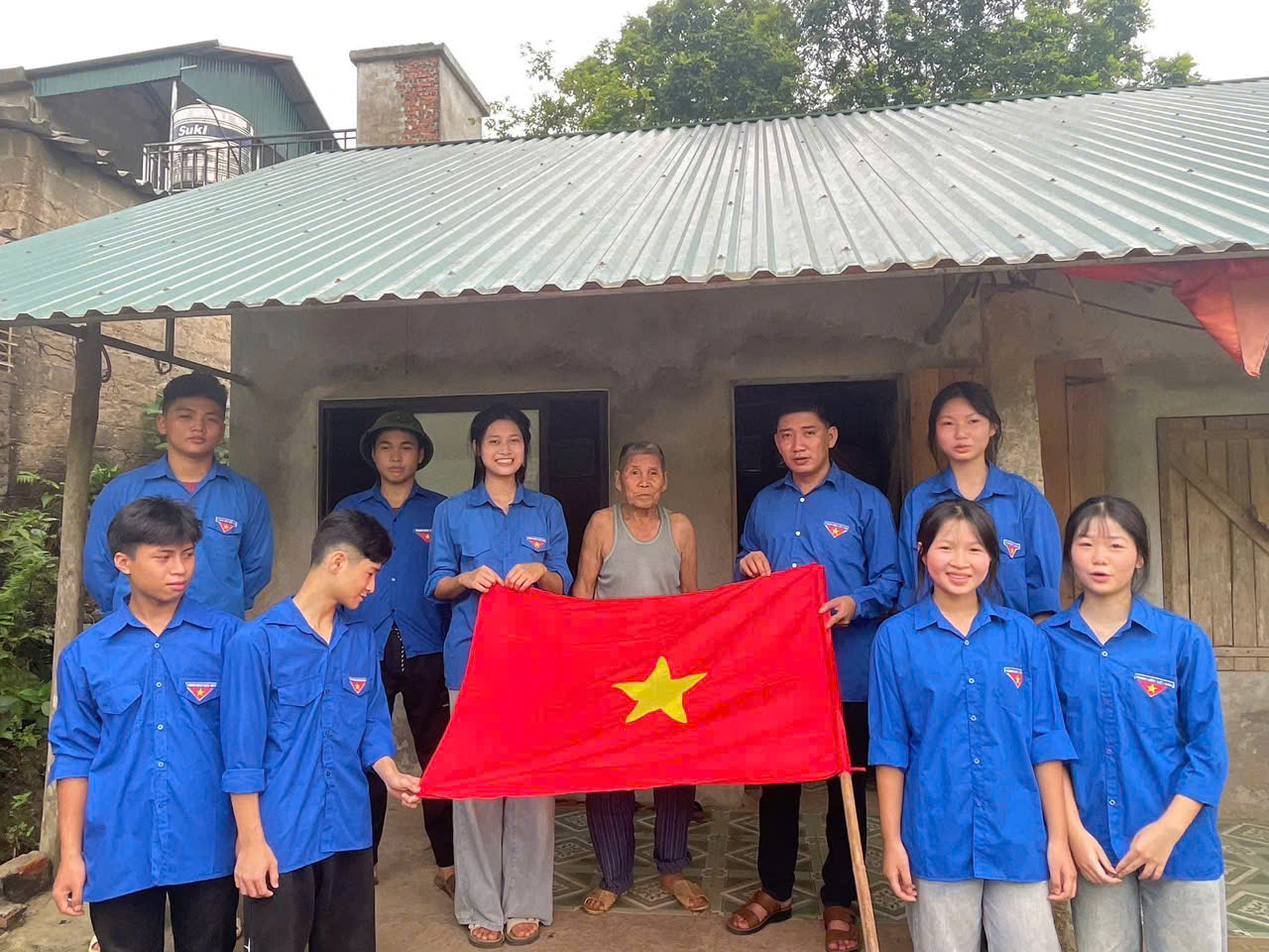 Người không khuất giữa thời gian