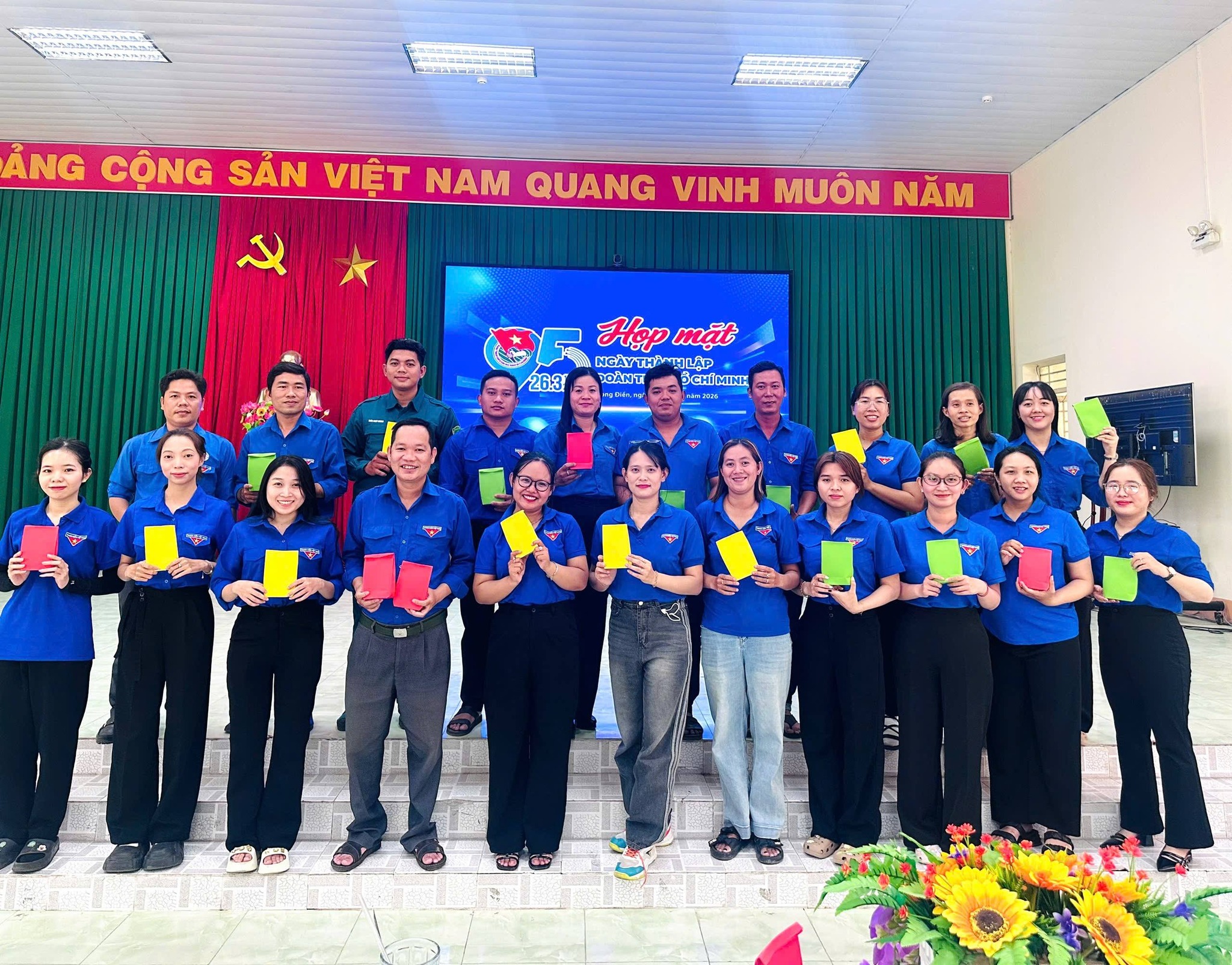 LONG ĐIỀN HỌP MẶT KỶ NIỆM 95 NĂM NGÀY THÀNH LẬP ĐOÀN TNCS HỒ CHÍ MINH