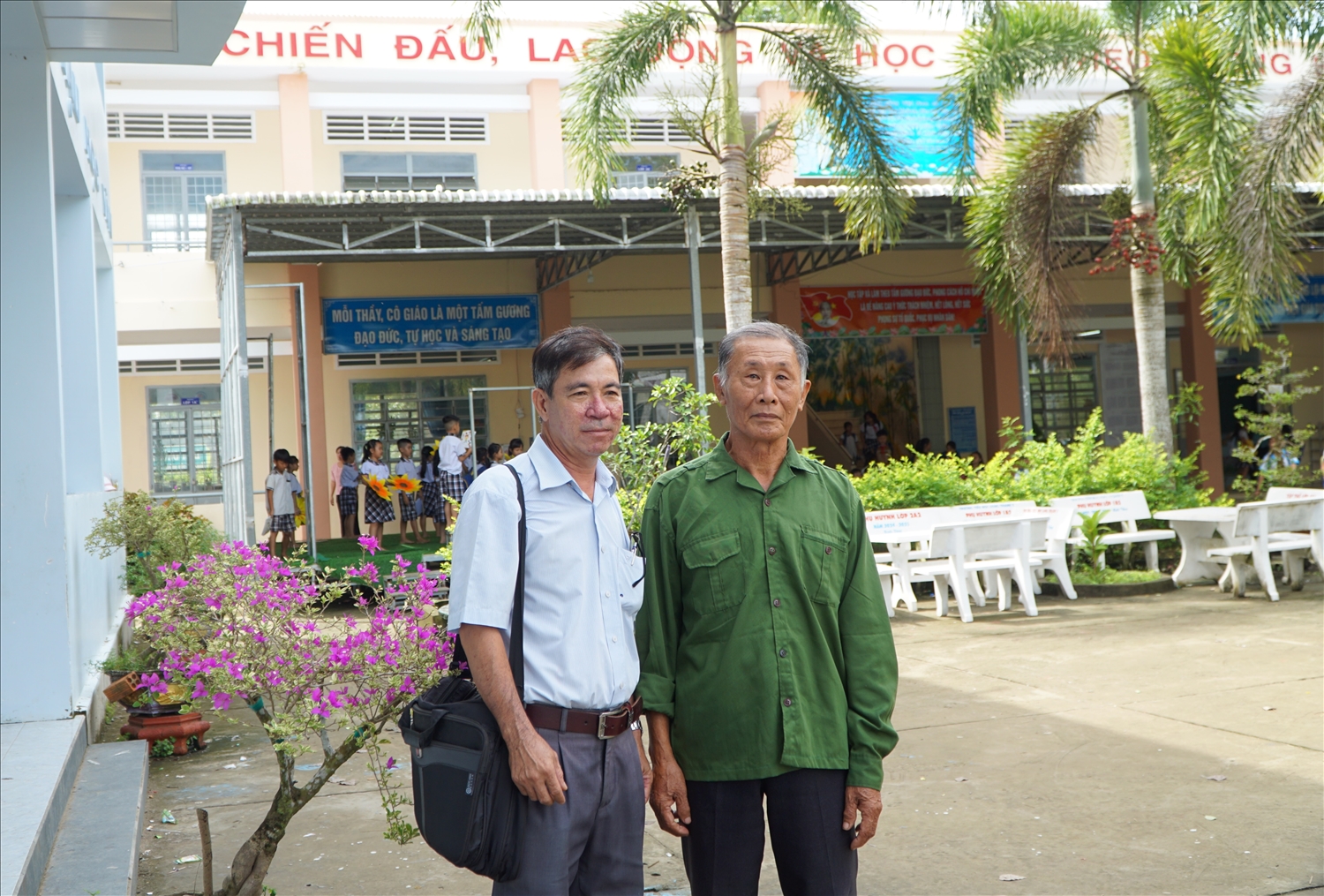 An Giang: Người cựu chiến binh ấp Đường Gỗ Vàm với những cống hiến bền bỉ cho cộng đồng - CCB Nguyễn Văn Vạn