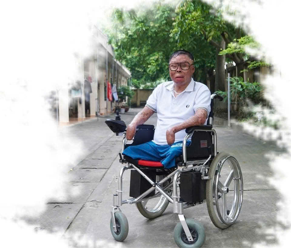 ĐƯỢC SOI GƯƠNG ĐÃ LÀ MỘT THỨ HẠNH PHÚC