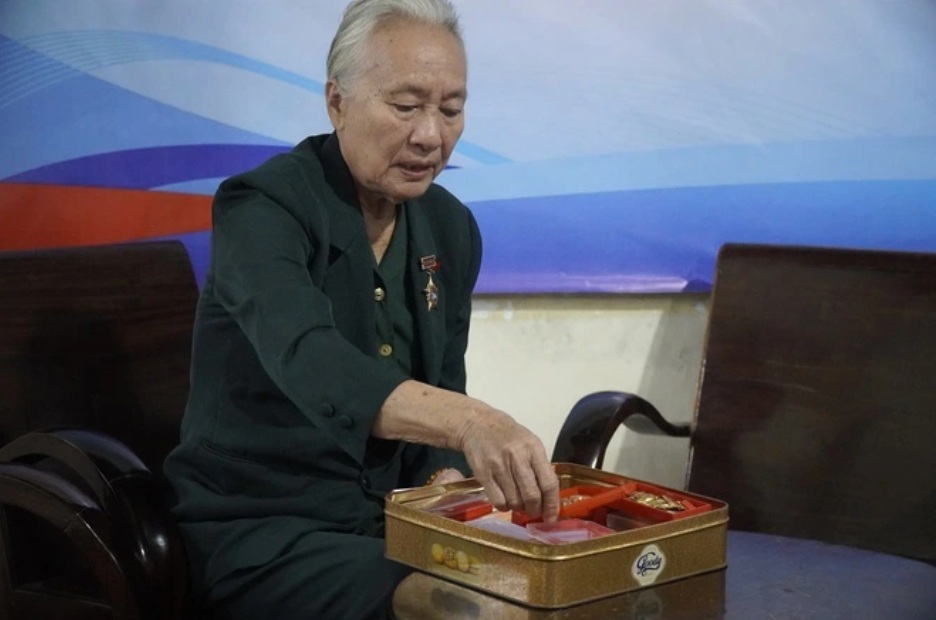 Thiếu nữ 'thép' của tuyến lửa - Trần Thị Thành