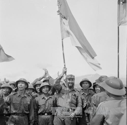 Nhầm lẫn quanh chuyến thăm của lãnh tụ Fidel Castro đến Việt Nam tháng 9/1973