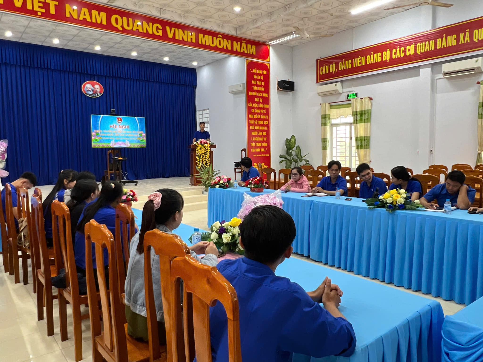 Đại hội thi đua yêu nước