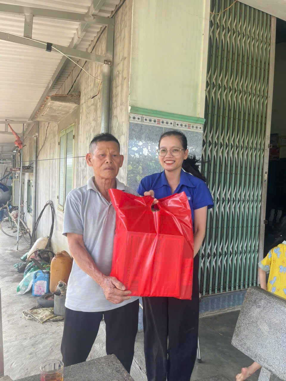 CÂU CHUYỆN THỜI HOA LỬA
