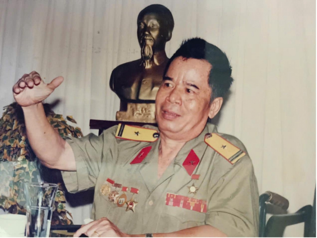 [Đoàn trường THPT Hai Bà Trưng] THIẾU TÁ, ANH HÙNG NGUYỄN VĂN THƯƠNG: KHÚC TRÁNG CA KIÊN TRUNG VÀ TINH THẦN THÉP BẺ GÃY MỌI ĐÒN THÙ
