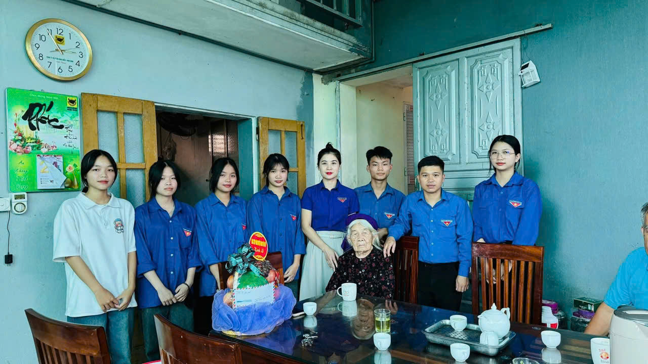 Đoàn Thị Cúc