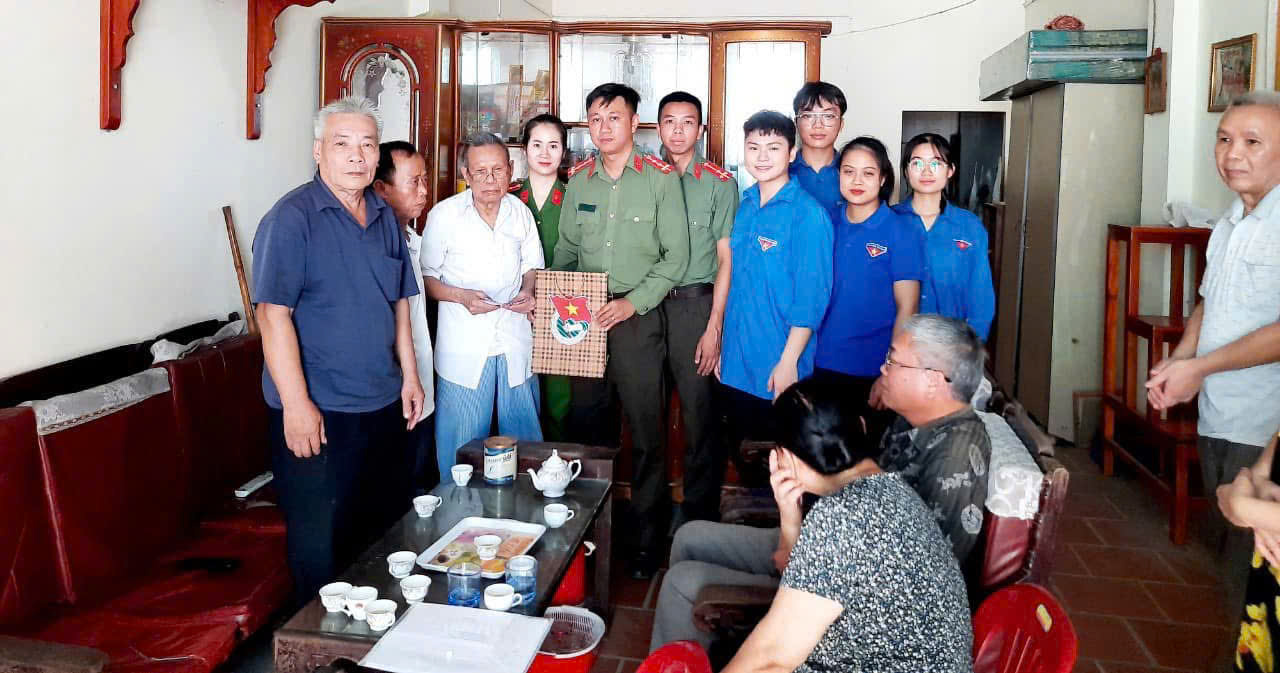 TRI ÂN NHÂN CHỨNG LỊCH SỬ – ANH HÙNG PHẠM THANH LONG, NGƯỜI CHIẾN SỸ ĐI QUA CHIẾN DỊCH ĐIỆN BIÊN PHỦ