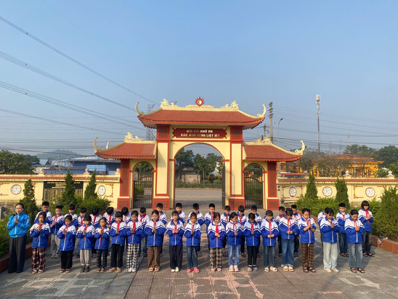 tri ân Anh hùng