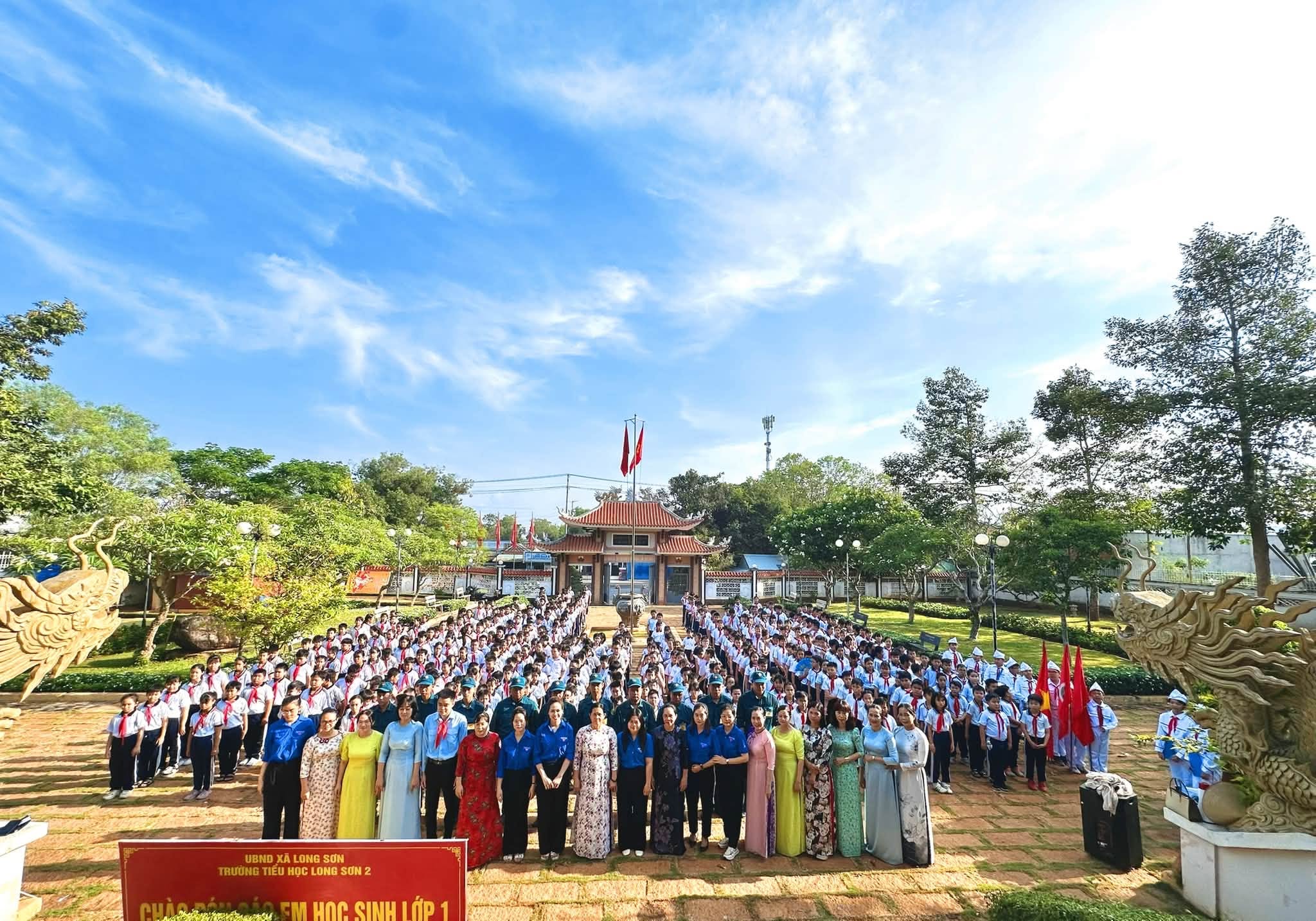 HÒA CHUNG KHÔNG KHÍ TỰ HÀO – UỐNG NƯỚC NHỚ NGUỒN