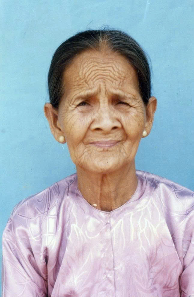 Mẹ VNAH Đặng Thị Riêu - Người mẹ đi tìm con trong ngày toàn thắng