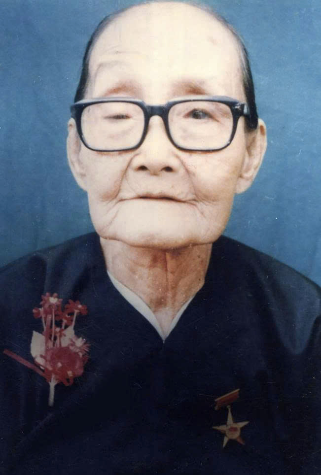 Mẹ VNAH Nguyễn Thị Hương - Những chiếc võng chờ người trở về