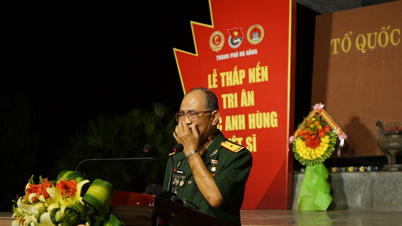 Kỳ tích ở cao điểm 327 Phước Tường - chuyện bây giờ mới kể ( Bài 1: Chuyện về lễ truy điệu sống 10 chiến sĩ trẻ ưu tú 55 năm trước)