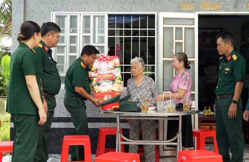 Ấm lòng các Bà mẹ Việt Nam anh hùng