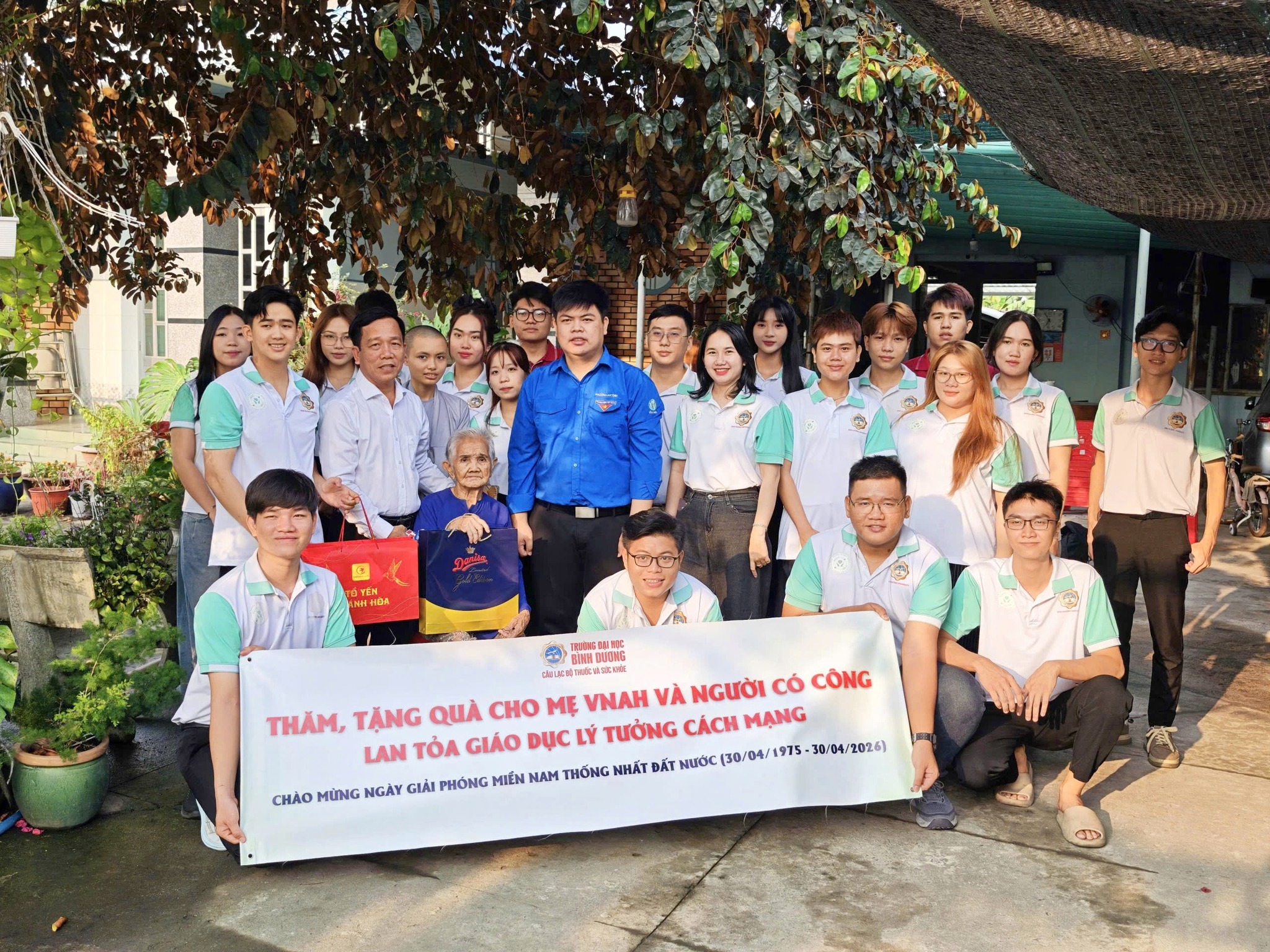 MẸ VNAH PHAN THỊ BA