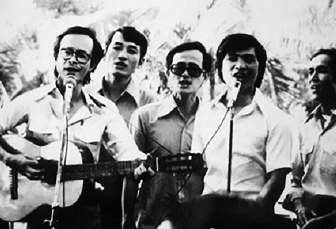 Phong trào 'Hát cho dân tôi nghe'